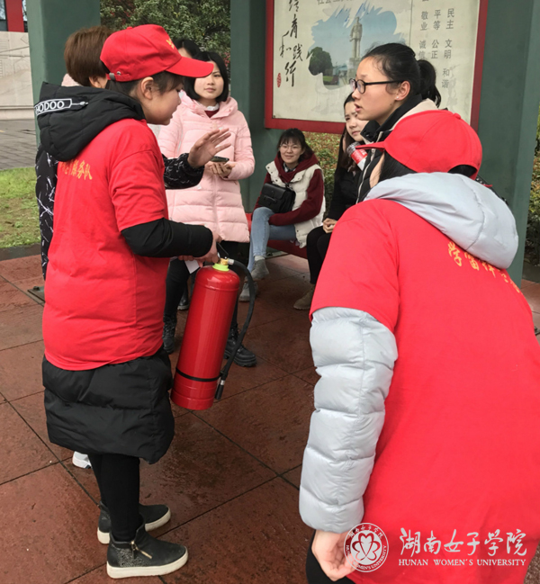 消防演练2（定定）_meitu_2.jpg