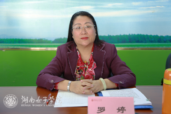 罗婷1.jpg