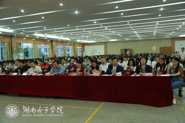 评委及观众1.jpg