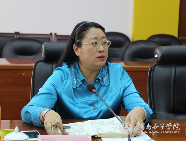 罗婷1.jpg